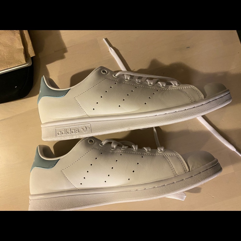 Adidas Stan Smiths white with light blue